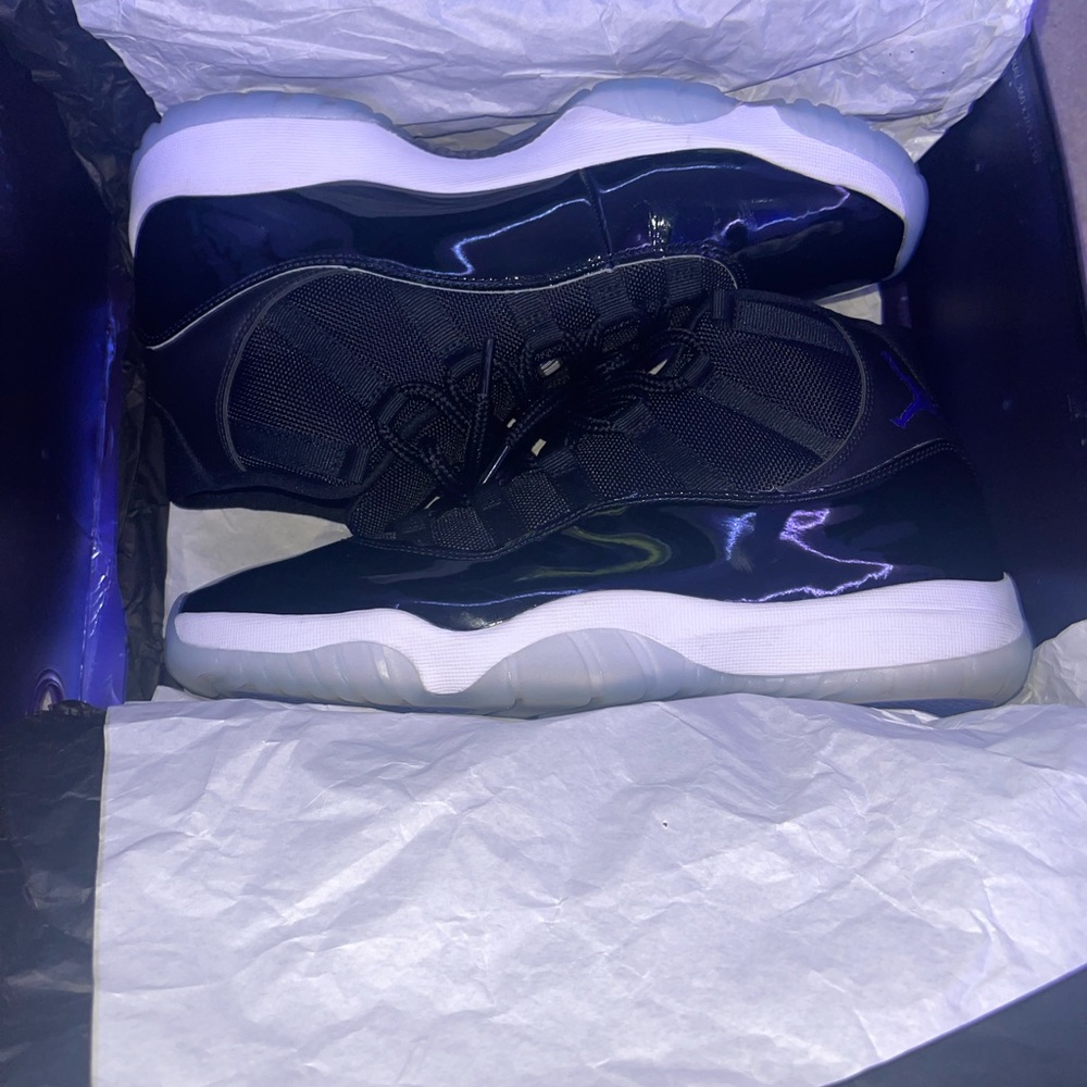 Jordan 11 space jam - Picture 5 of 11